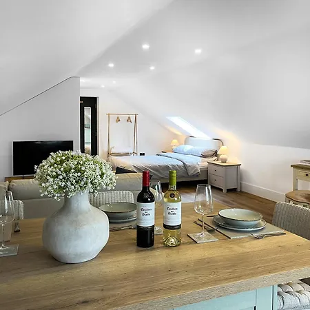 Gatherley Loft Scorton (North Yorkshire)